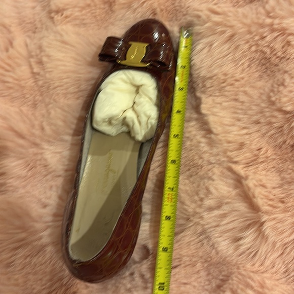 Crocodile Ferragamo low heels - Picture 13 of 15